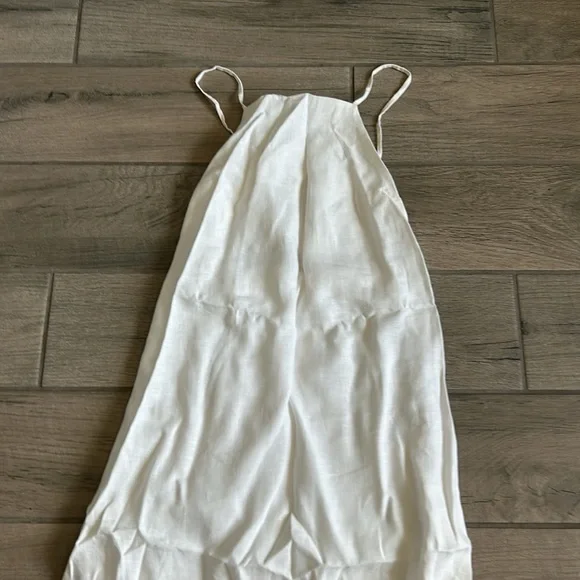 Reformation white dress - Picture 2 of 4